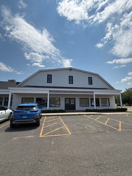 3039 Main St, Glastonbury, CT for lease - Building Photo - Image 1 of 6