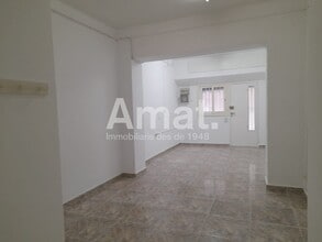 Retail in Barcelona, Barcelona for lease Interior Photo- Image 2 of 7