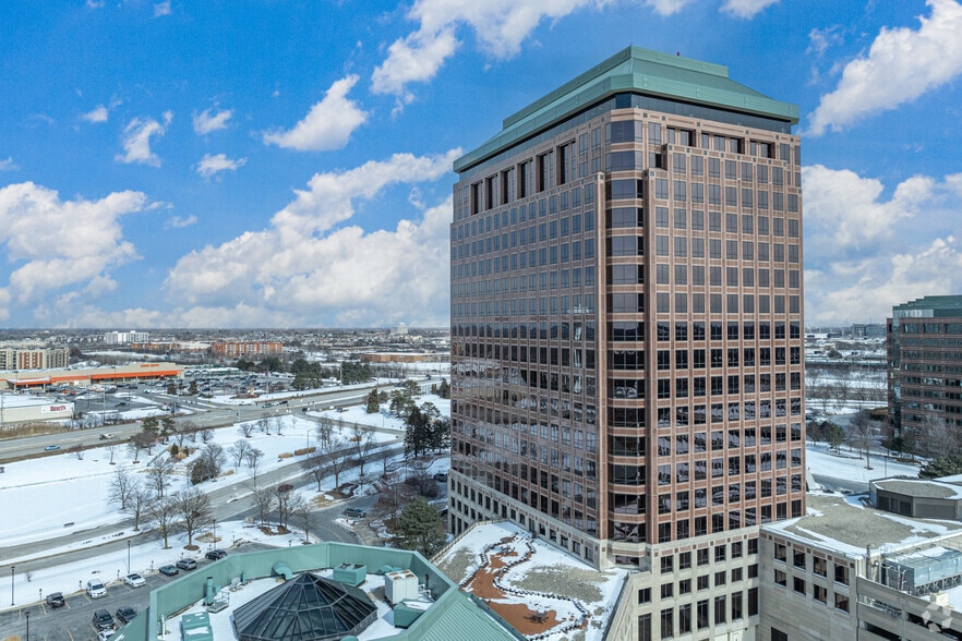 2001 Butterfield Rd, Downers Grove, IL for lease - Building Photo - Image 1 of 5