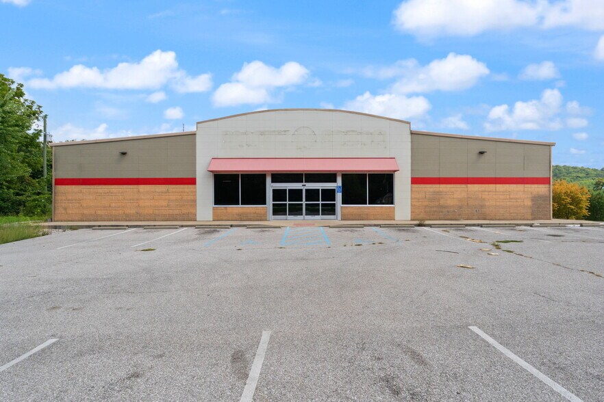 109 W Water St, Borden, IN à vendre - Photo du bâtiment - Image 3 de 17