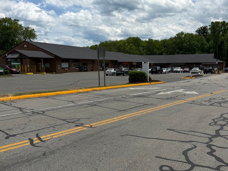 915 Sullivan Ave, South Windsor, CT for lease - Building Photo - Image 3 of 7