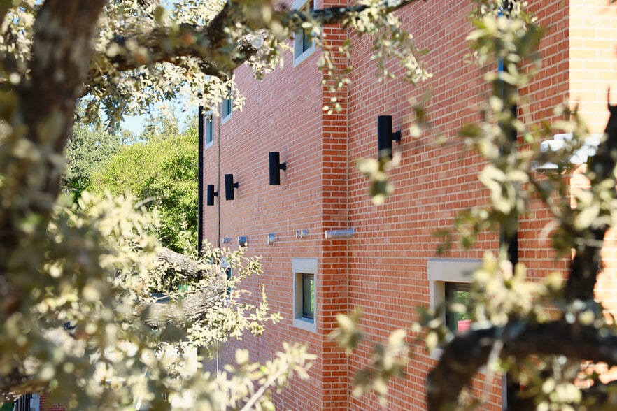 10899 S Hausman Rd, San Antonio, TX for sale - Building Photo - Image 2 of 6