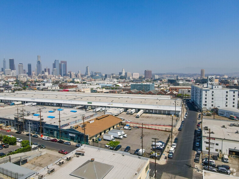 1205-1321 Wholesale St, Los Angeles, CA for lease - Aerial - Image 3 of 15
