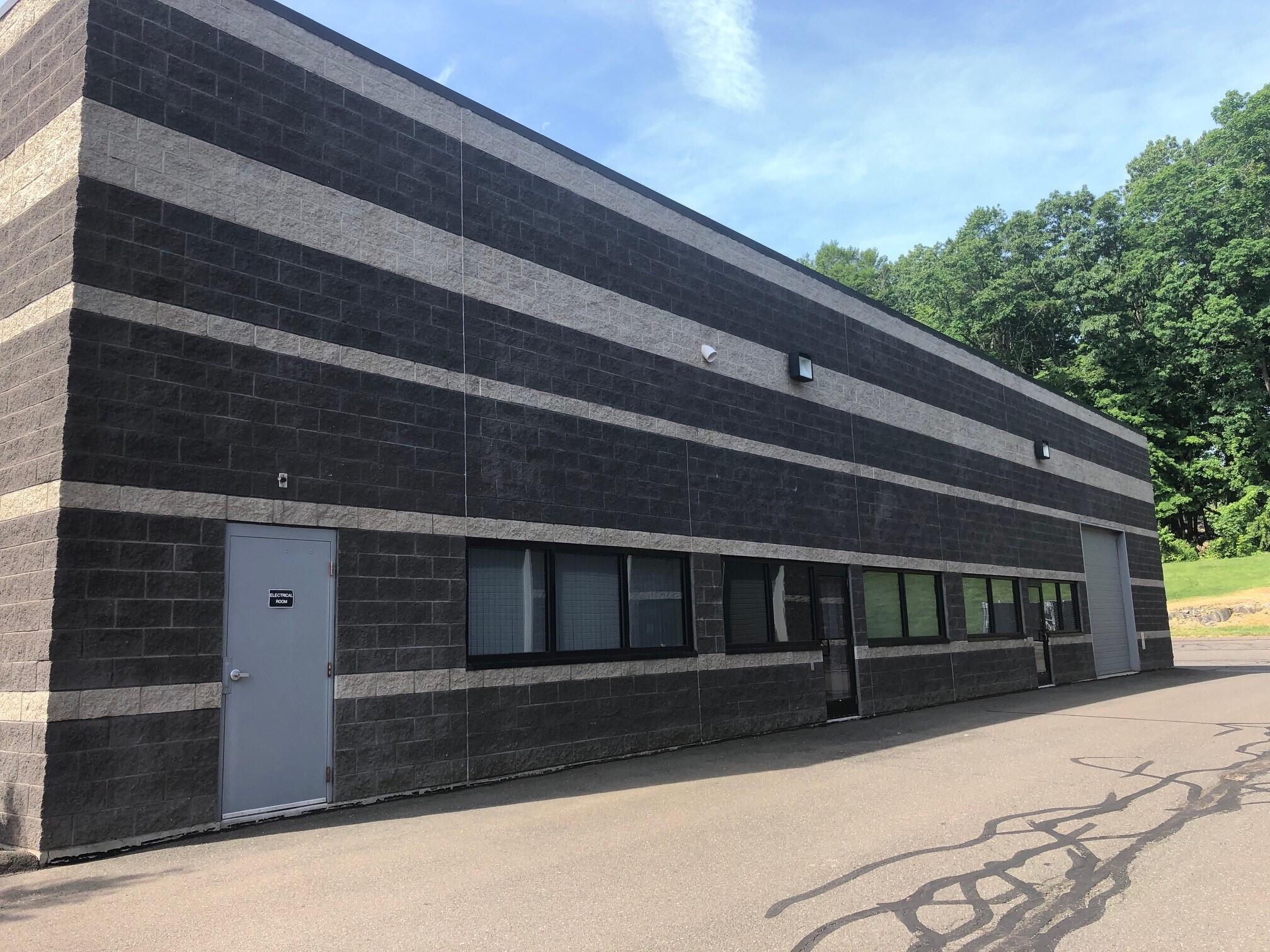 201 Hammer Mill Rd, Rocky Hill, CT for lease Primary Photo- Image 1 of 10