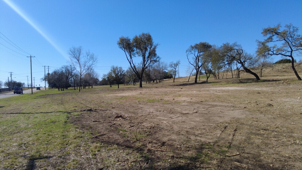 1628 Holland Lake Dr, Weatherford, TX for sale - Building Photo - Image 3 of 18