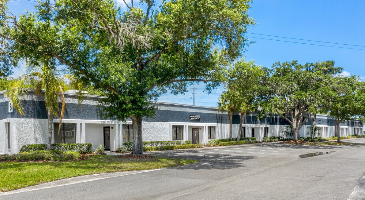 13300 McCormick Dr, Tampa, FL for lease Building Photo- Image 1 of 2