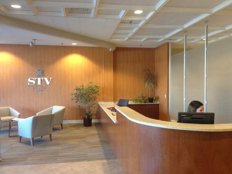 205 W Welsh Dr, Douglassville, PA à louer - Photo intérieure - Image 2 de 6