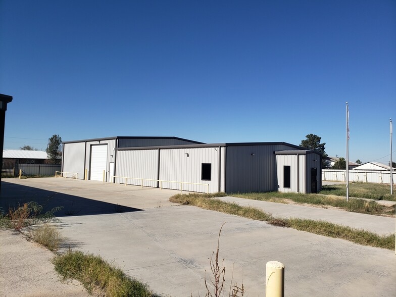 120 Mackey, Barstow, TX for sale - Building Photo - Image 3 of 7