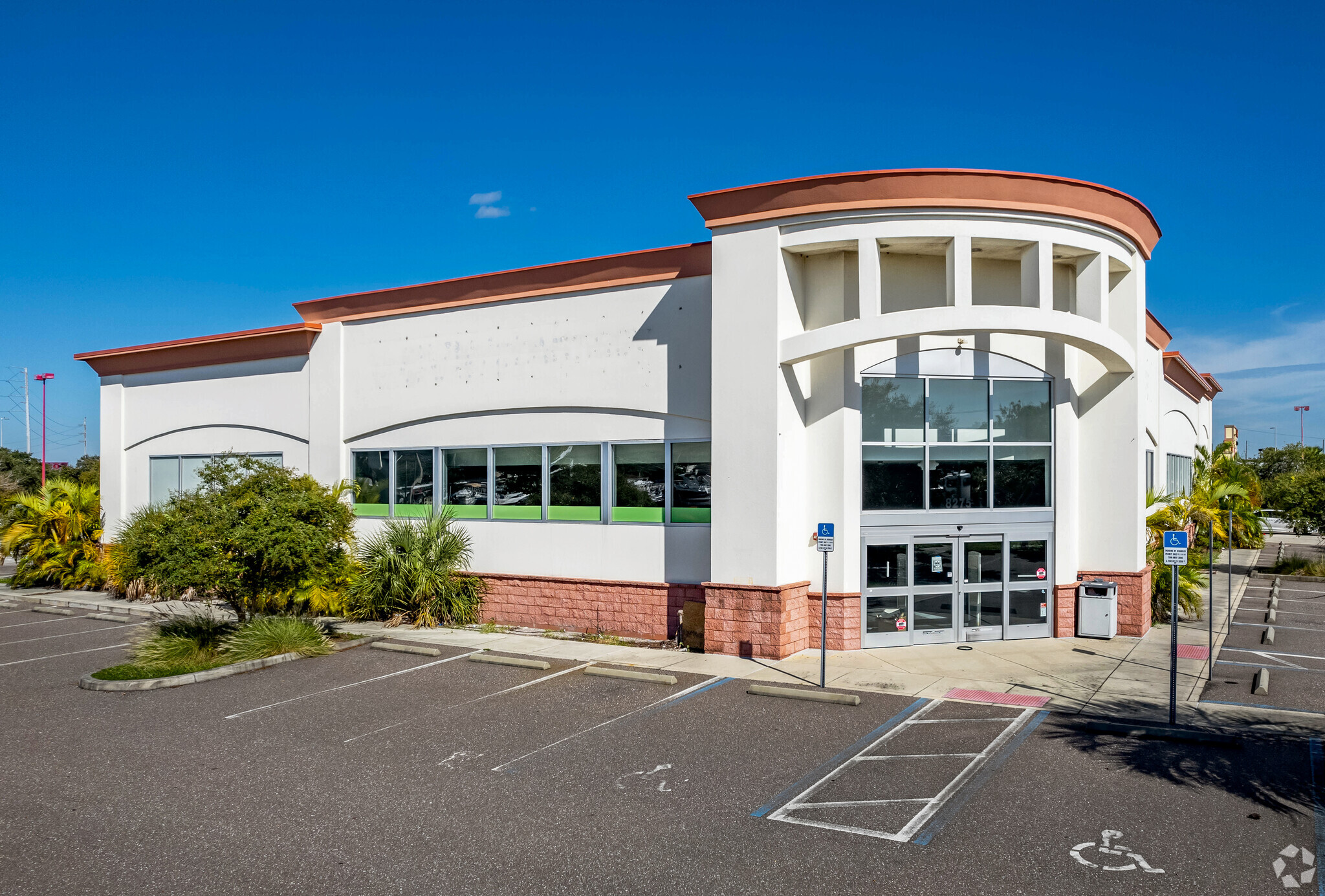 8275 Bay Pines Blvd, Saint Petersburg, FL for sale Primary Photo- Image 1 of 1