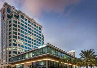 515 E las olas Blvd, Fort Lauderdale, FL for lease Building Photo- Image 2 of 8