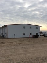 5024 139th Ln NW, Williston ND - Entrepôt