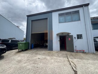Plus de détails pour 9 Ladbroke St, Milperra - Industriel à louer