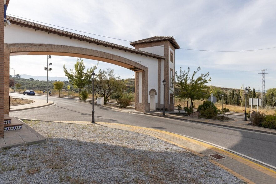 Urbanización Aben Humeya, 4, Jun, Granada for sale - Building Photo - Image 3 of 14