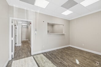 28410 Bonita Crossing Blvd, Bonita Springs, FL for lease Interior Photo- Image 2 of 20