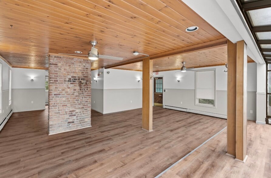 936 Chalkstone Ave, Providence, RI for lease - Interior Photo - Image 3 of 8