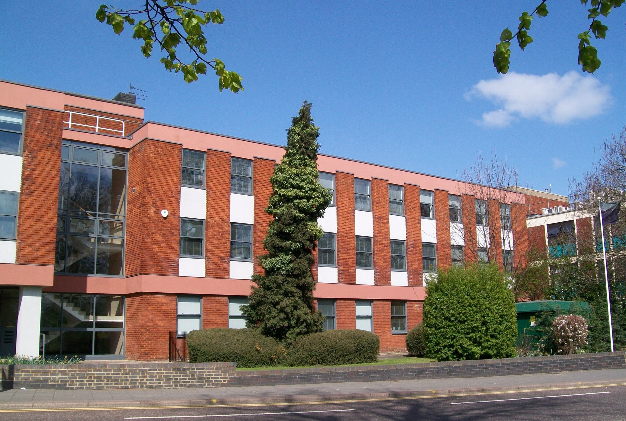 Bromham Rd, Bedford à louer Photo du bâtiment- Image 1 de 2