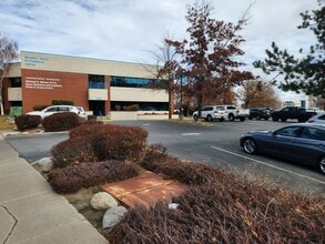 5220 Neil Rd, Reno, NV à louer Photo intérieure- Image 2 de 18