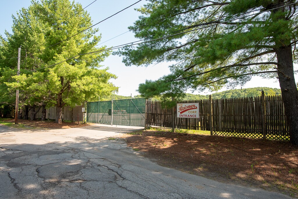 1 Reisner Way, Clinton, MA à louer Photo principale- Image 1 de 27