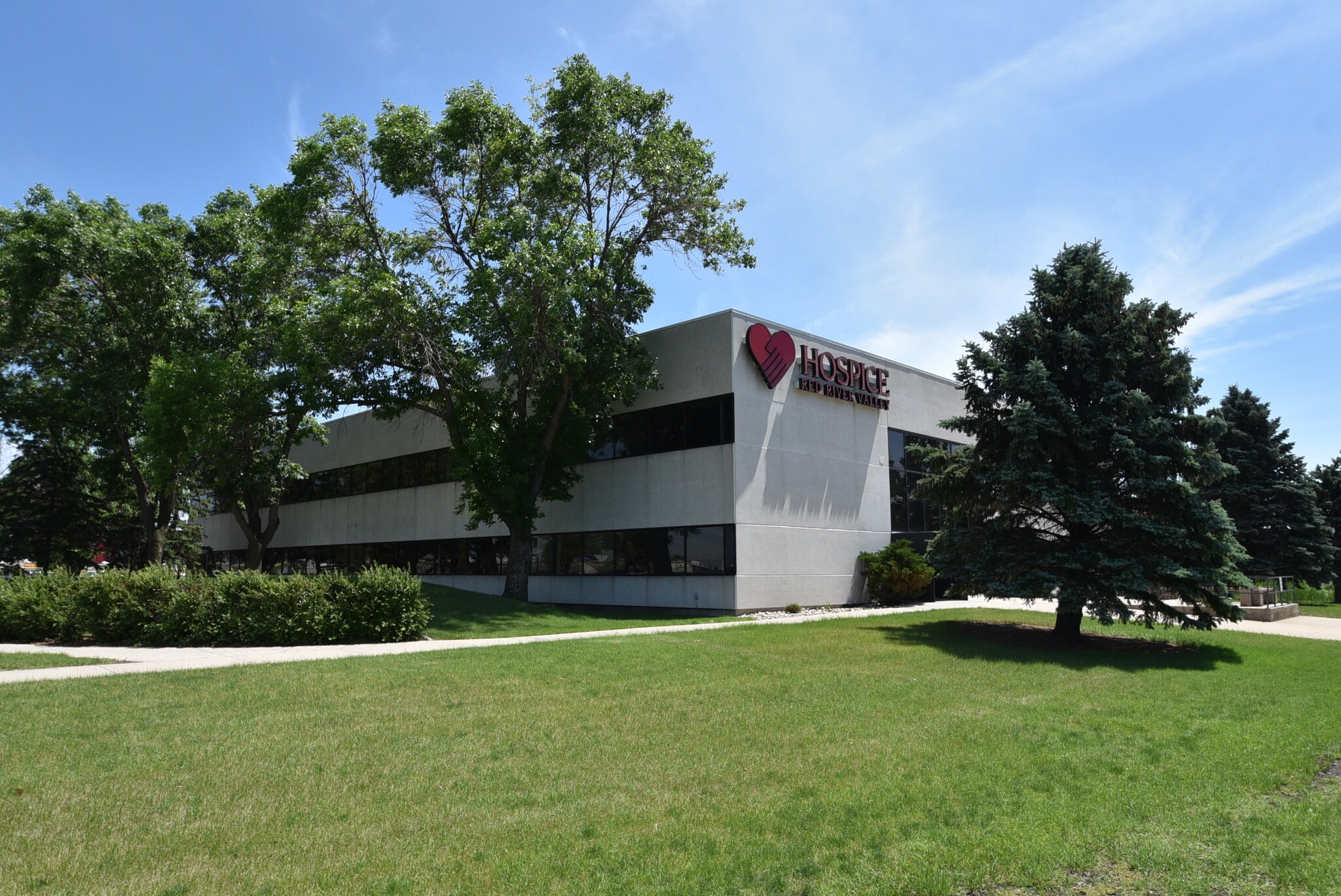 1701 38th St S, Fargo, ND for lease Building Photo- Image 1 of 9