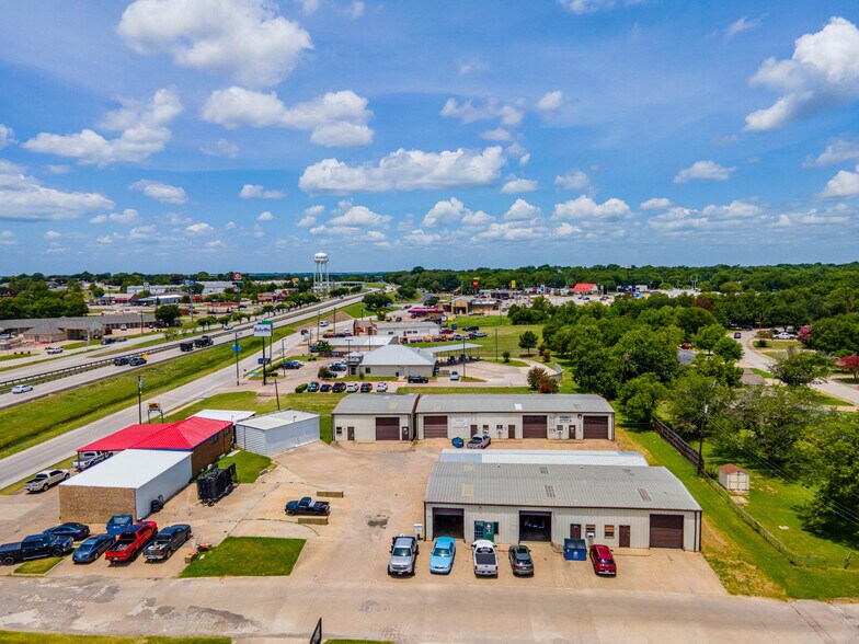 2000 Front St, Kaufman, TX à louer - Photo du bâtiment - Image 2 de 10