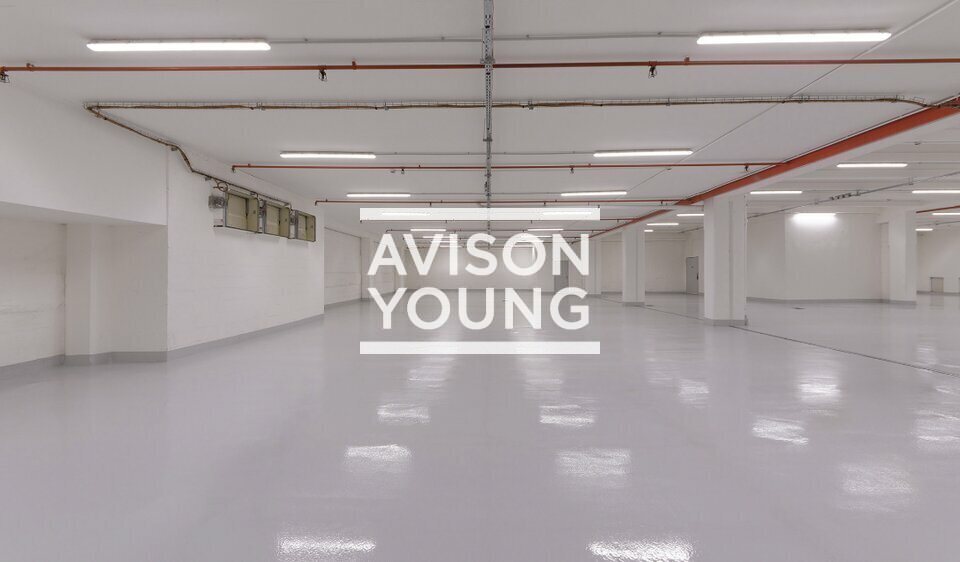 Industrial in Paris for lease - Interior Photo - Image 3 of 3