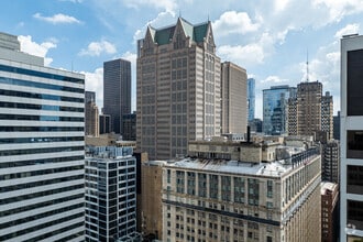 190 S La Salle St, Chicago, IL - Aerial  map view