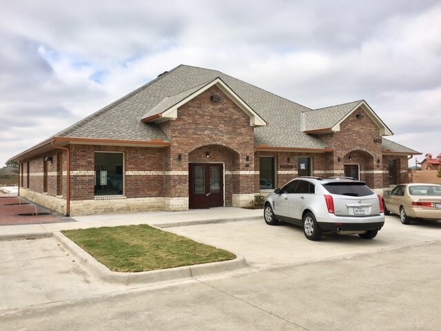 4433 Punjab Way, Frisco, TX à vendre - Photo du bâtiment - Image 2 de 6