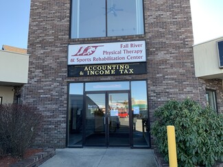 Plus de détails pour 657 Pleasant St, Fall River, MA - Bureau/Local commercial à louer