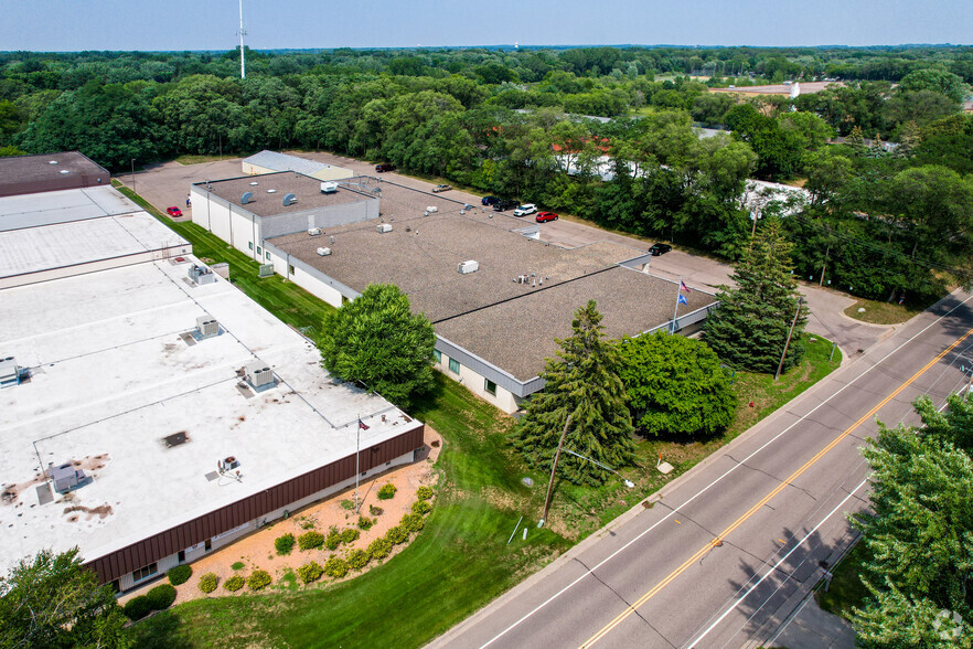 1607 9th St, White Bear Lake, MN for lease - Aerial - Image 3 of 13