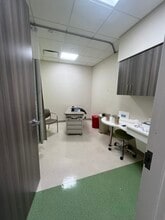 1415-1 Timberlane Rd, Tallahassee, FL for lease Interior Photo- Image 2 of 9