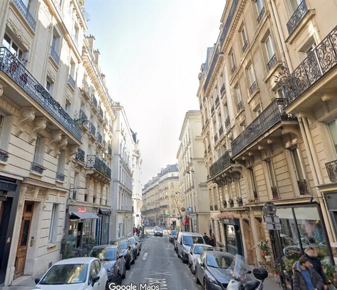 Retail in Paris for lease - Building Photo - Image 1 of 3