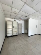 375 NE 54th St, Miami, FL à louer Photo intérieure- Image 2 de 6