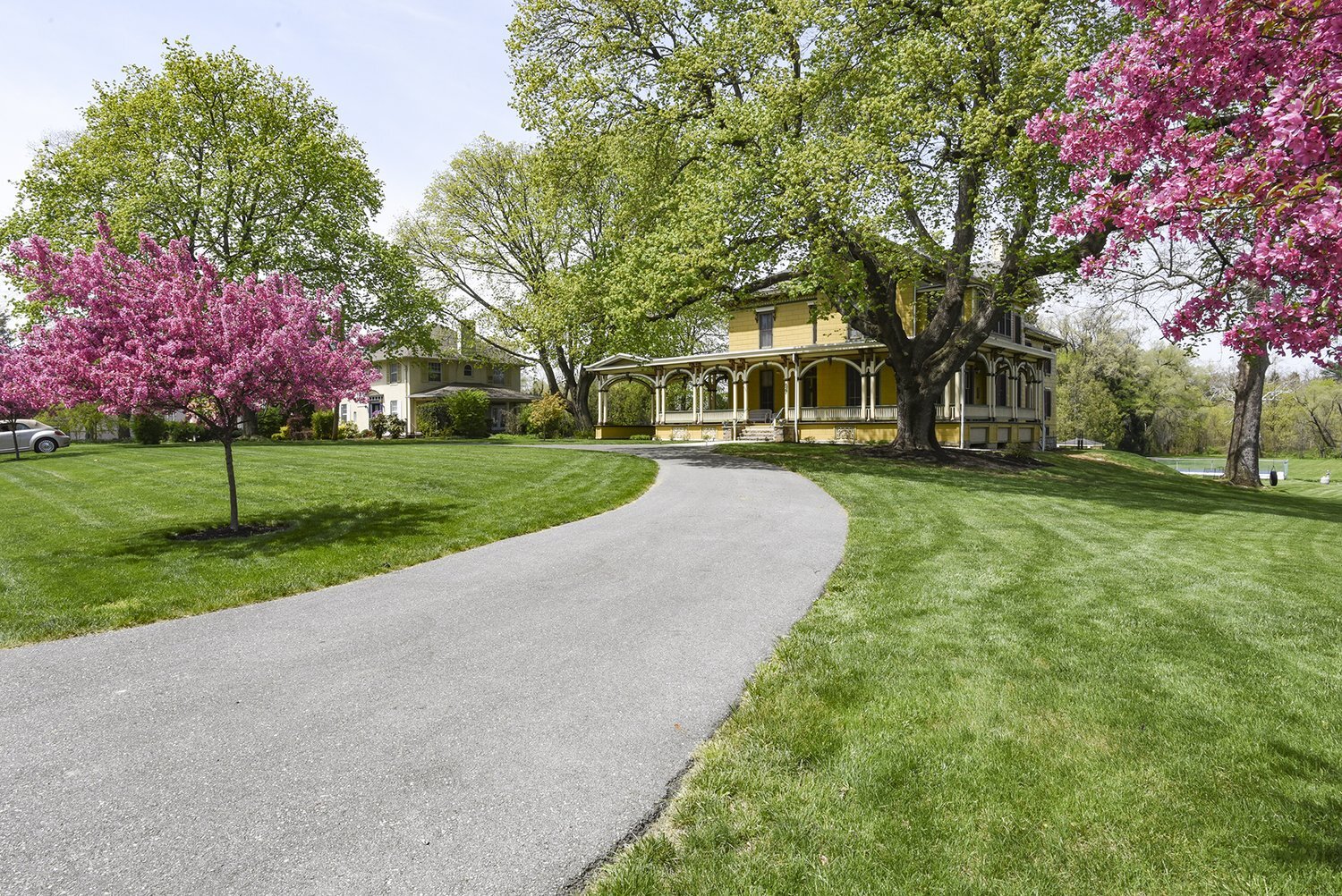 827 Philadelphia Ave, Chambersburg, PA for sale Building Photo- Image 1 of 86