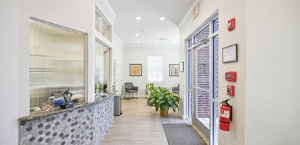 4100 Fairway Dr, Carrollton, TX for sale Lobby- Image 1 of 3