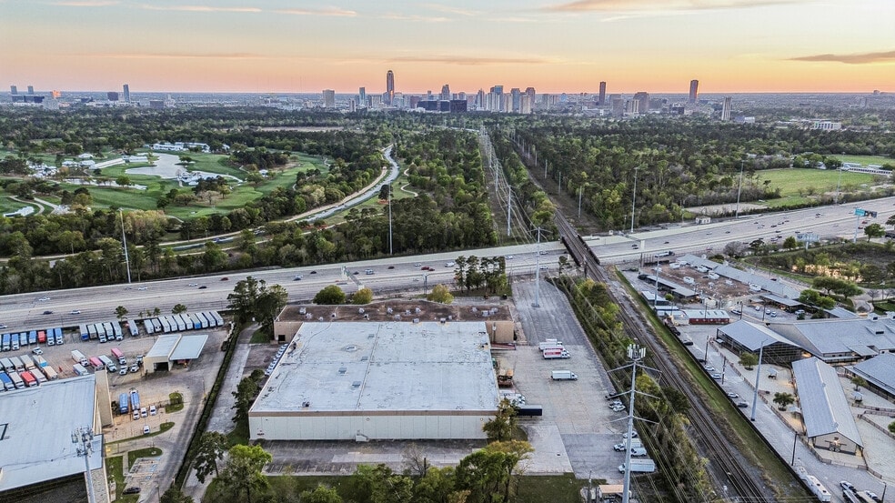 6869 Old Katy Rd, Houston, TX for lease - Aerial - Image 3 of 10