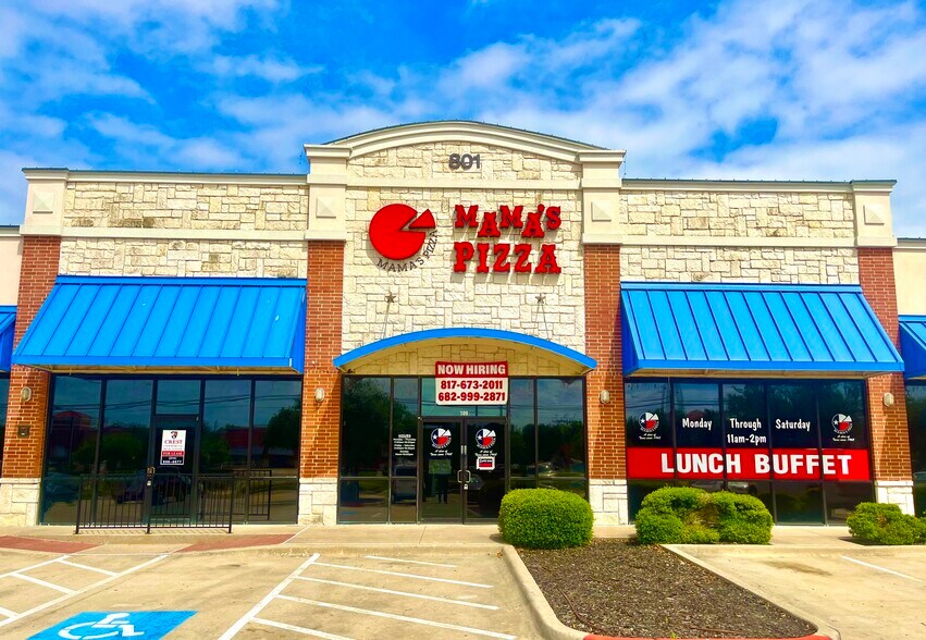 801 S Main St, Keller, TX à louer - Photo du bâtiment - Image 3 de 3