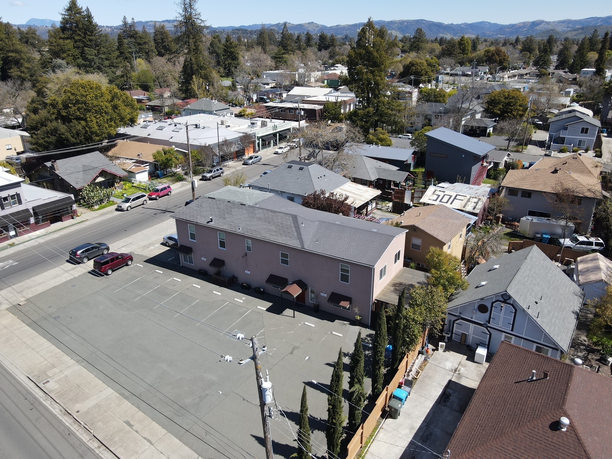 448 Sebastopol Ave, Santa Rosa, CA à vendre Photo du bâtiment- Image 1 de 1