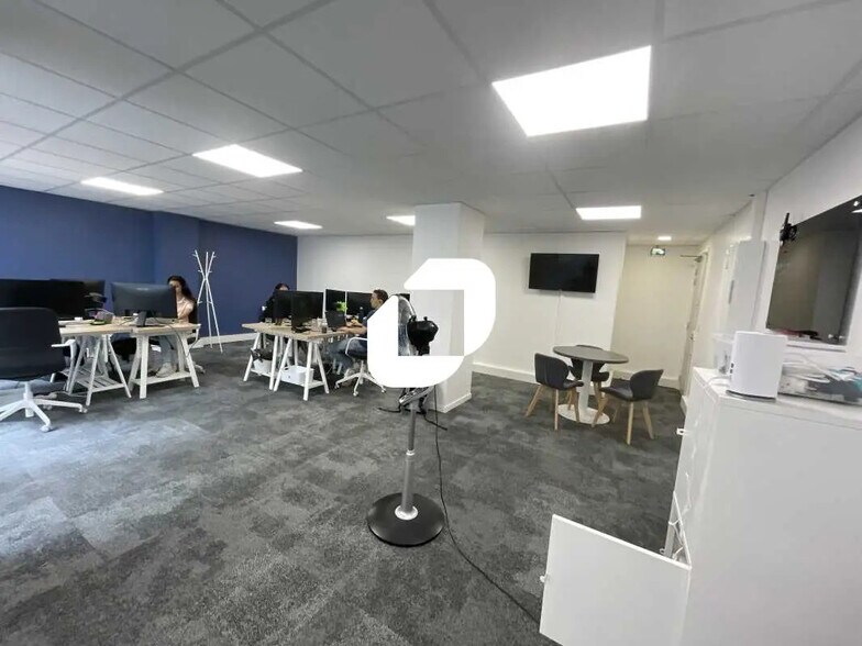 121-123 Rue Du Vieux Pont De Sèvres, Boulogne-Billancourt for lease - Building Photo - Image 2 of 19