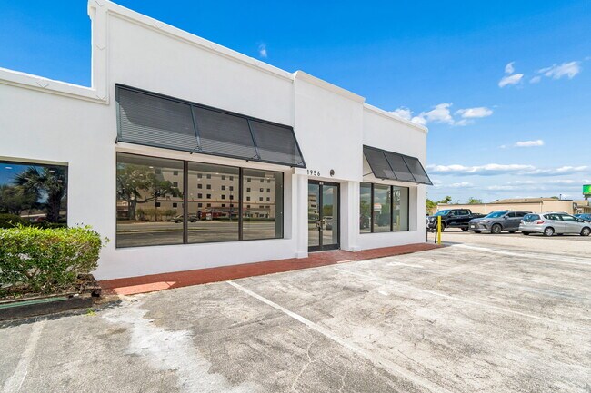 Plus de détails pour 1956 Kingsley Ave, Orange Park, FL - Commerce de détail à vendre