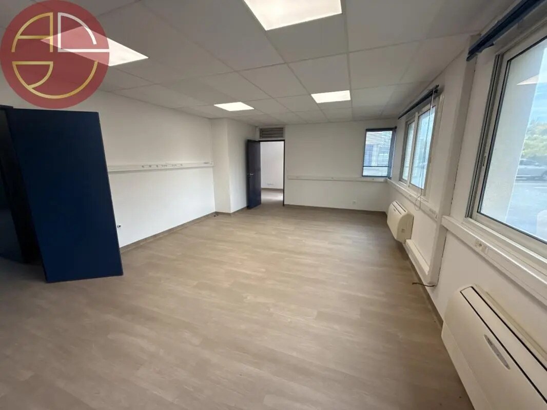 Office in Labège for lease Building Photo- Image 1 of 9