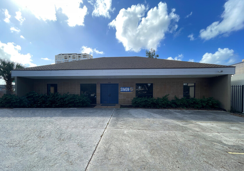 348 E Adams St, Jacksonville, FL for lease - Building Photo - Image 3 of 17