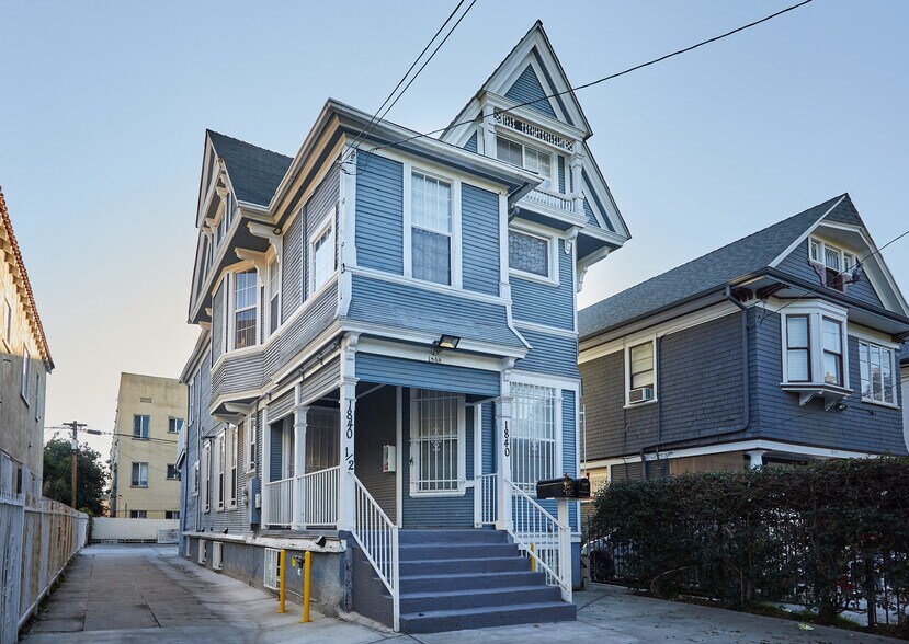 1840 W 11th Pl, Los Angeles, CA à vendre - Photo du bâtiment - Image 3 de 22