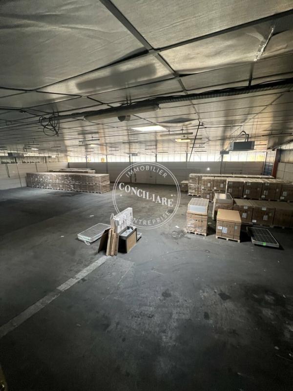 15 Rue De Marclan, Muret for lease Interior Photo- Image 1 of 8