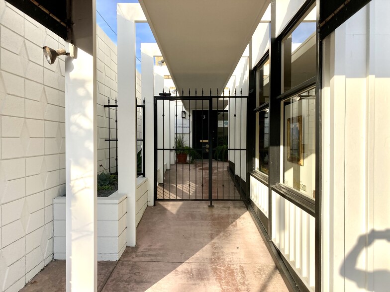 7723 Fay Ave, La Jolla, CA for lease - Building Photo - Image 3 of 8