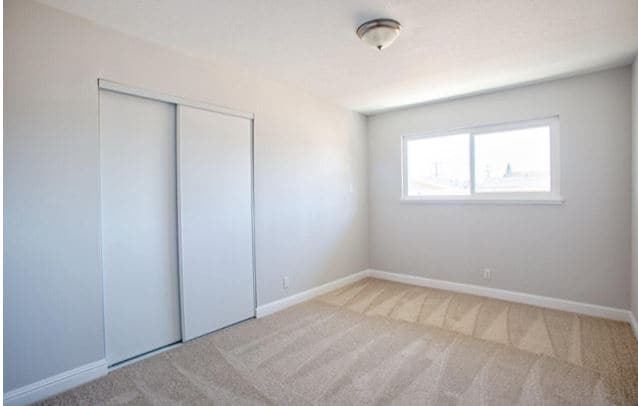2261 48 Ave, Oakland, CA for sale - Interior Photo - Image 3 of 31