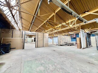 Plus de détails pour Plusieurs types d'espaces à louer