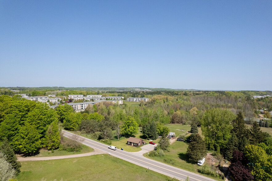 2624 Hartman Rd, Traverse City, MI for sale - Aerial - Image 2 of 4