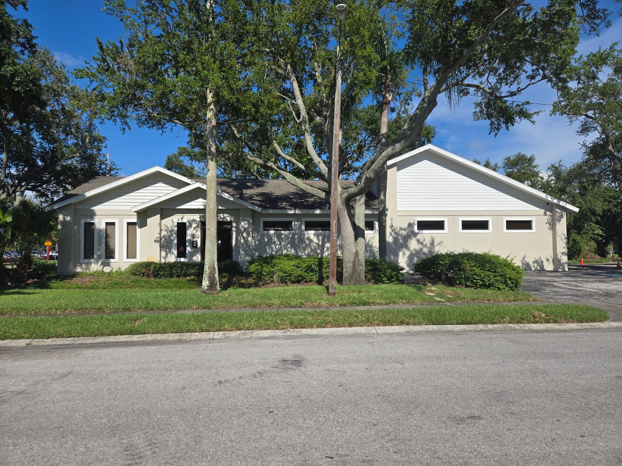 1201 Hamlet Ave, Clearwater, FL à vendre Photo principale- Image 1 de 20
