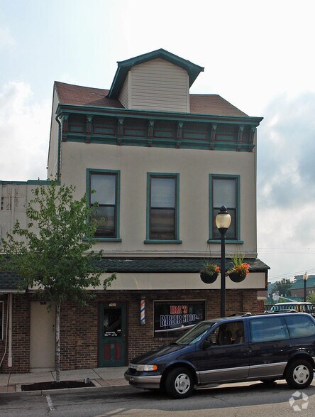 707 Monmouth St, Newport, KY à vendre - Photo du bâtiment - Image 2 de 2