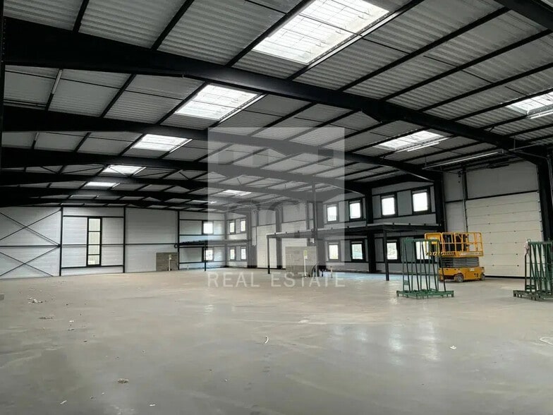 Flex in Villefranche-sur-Saône for sale - Interior Photo - Image 3 of 10